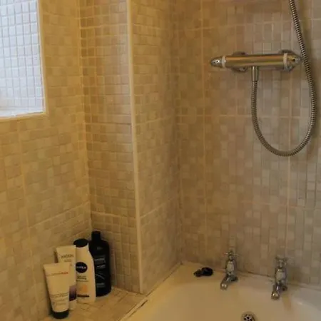 Comfortable Flat Close To The City Centre Apartamento *